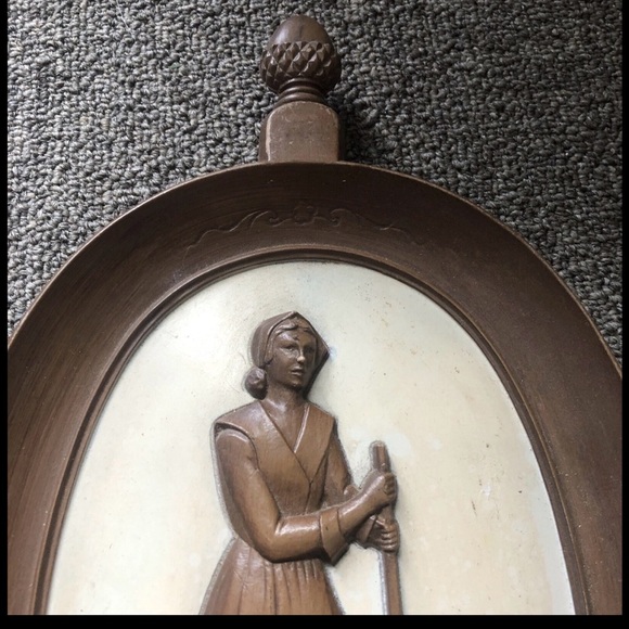 Vintage Mid Century Syroco Pilgrim Set Brown & Cream 1960 wall art 3d picture - Picture 4 of 8